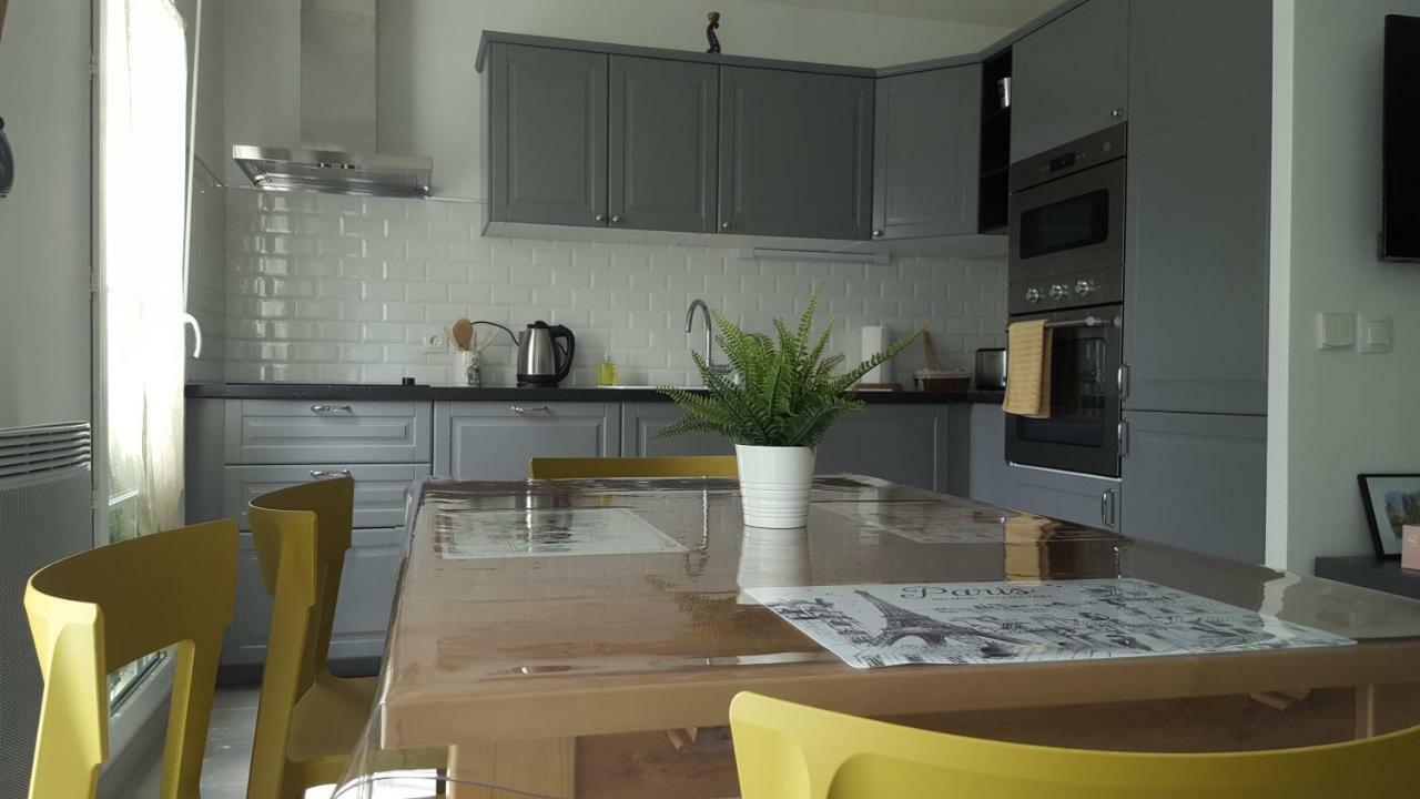 סאריס F&B'S Home Disneyland Paris מראה חיצוני תמונה